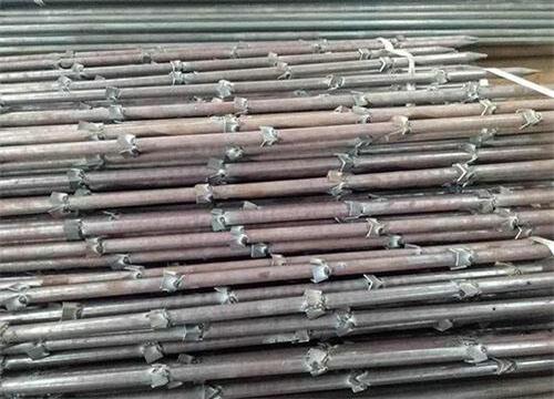 泾阳隧道钢花管